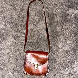 Crossbody brown leather purse